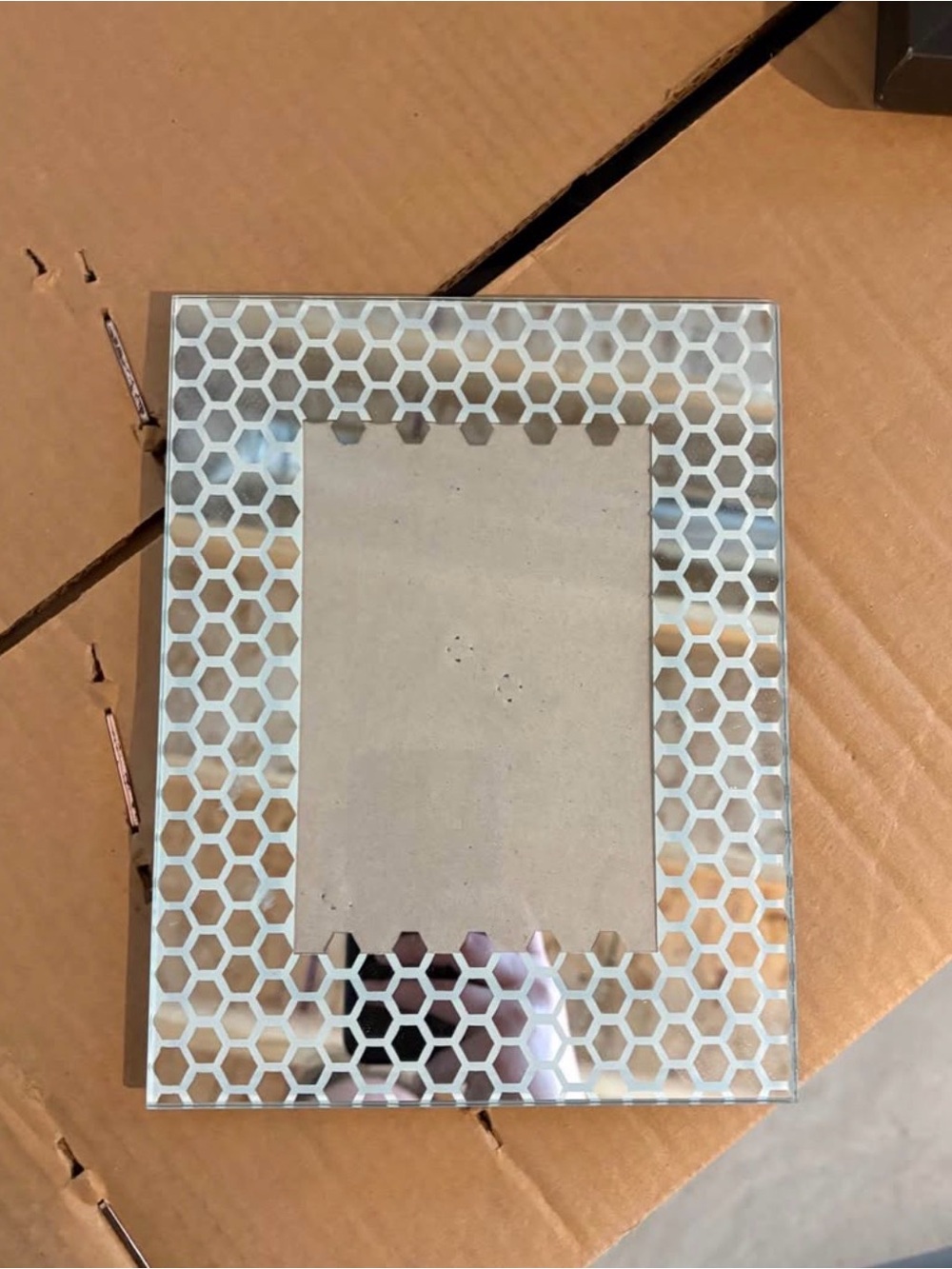 Decorative Hexagon Pattern Glass Photo Frame - Silver